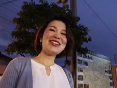 Hot asian MILF amateur xxx clip