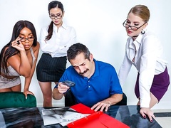 Octavia Red, Jasmine Wilde and Lily Starfire are enjoying hard fuck