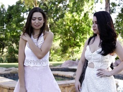 Pretty buxom brunette Melissa Moore is stunning lesbo thirsting for cuni