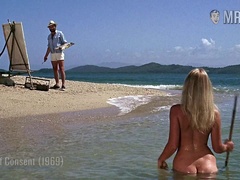 You will be mesmerized with nice boobies belonged to well known Helen Mirren