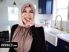 Curvy Hijab Wife Tokyo Lynn Can't Resist Husband's Big Dick - Tokyo lynn