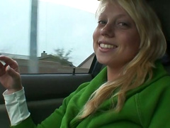 Incredible cutie Shawna Lenee looks different without makeup