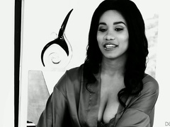 Watch awesome xxx interview of gorgeous Canadian babe Jenna Foxx